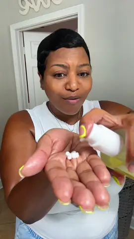 Palmer’s Daily Lotion & Drenching Body Oil! In what order do you apply your lotions and oil combos? . . . . . . . . . #palmers #tiktokshoprestock #palmerstahitianvanilla #bodylotion #skincare 