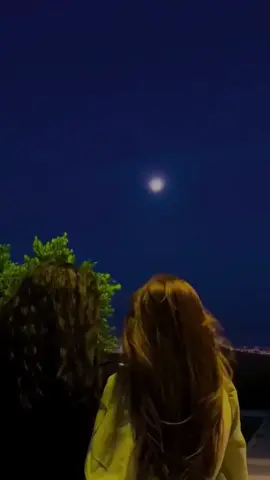 ‏تدللي مانتي بـ مثل  الغنادير  ‏أنتي شموخ الزين وأنتي مهابه.🖤#حدثيني يا غريبه يا منيت القلب#🦌💙 #قمر♥️♥️🥰😍 ‏♥️ 