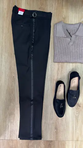 Luxury combo 🔹Gurkha Pants bring that refined, tailored silhouette, while the Knitted Polo Shirt adds a touch of timeless sophistication. ✔ Premium Quality Fabrics ✔ Sizes Available for Every Gentleman ✔ Perfect for: Office smart-casual, weekend luxury, and evening elegance. ✨ This is more than an outfit — it’s a statement of class.