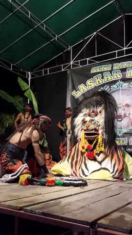 Sesembahan Sang Barong !! Barongan Blora LASKAR MUDHO #barongan #baronganblora #laskarmudho #viral #fyp 