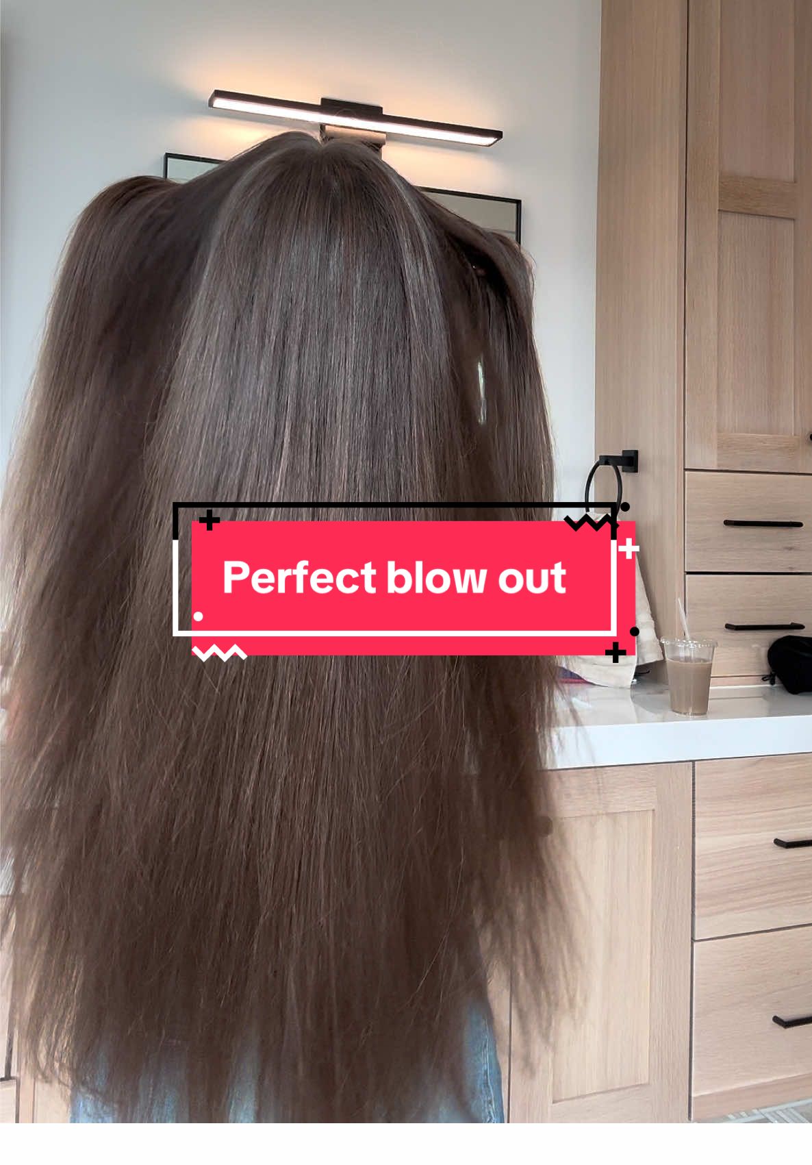The way I’m SHOOK. This makes it SO EASY and I love that you can use on wet or dry hair! #sharkhottool #longhair #blowout #glasshair #hairhelp 