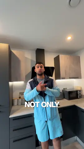 Your cleaners will MAKE or BREAK your business🧹🏡 #property #airbnbhost #fyp 