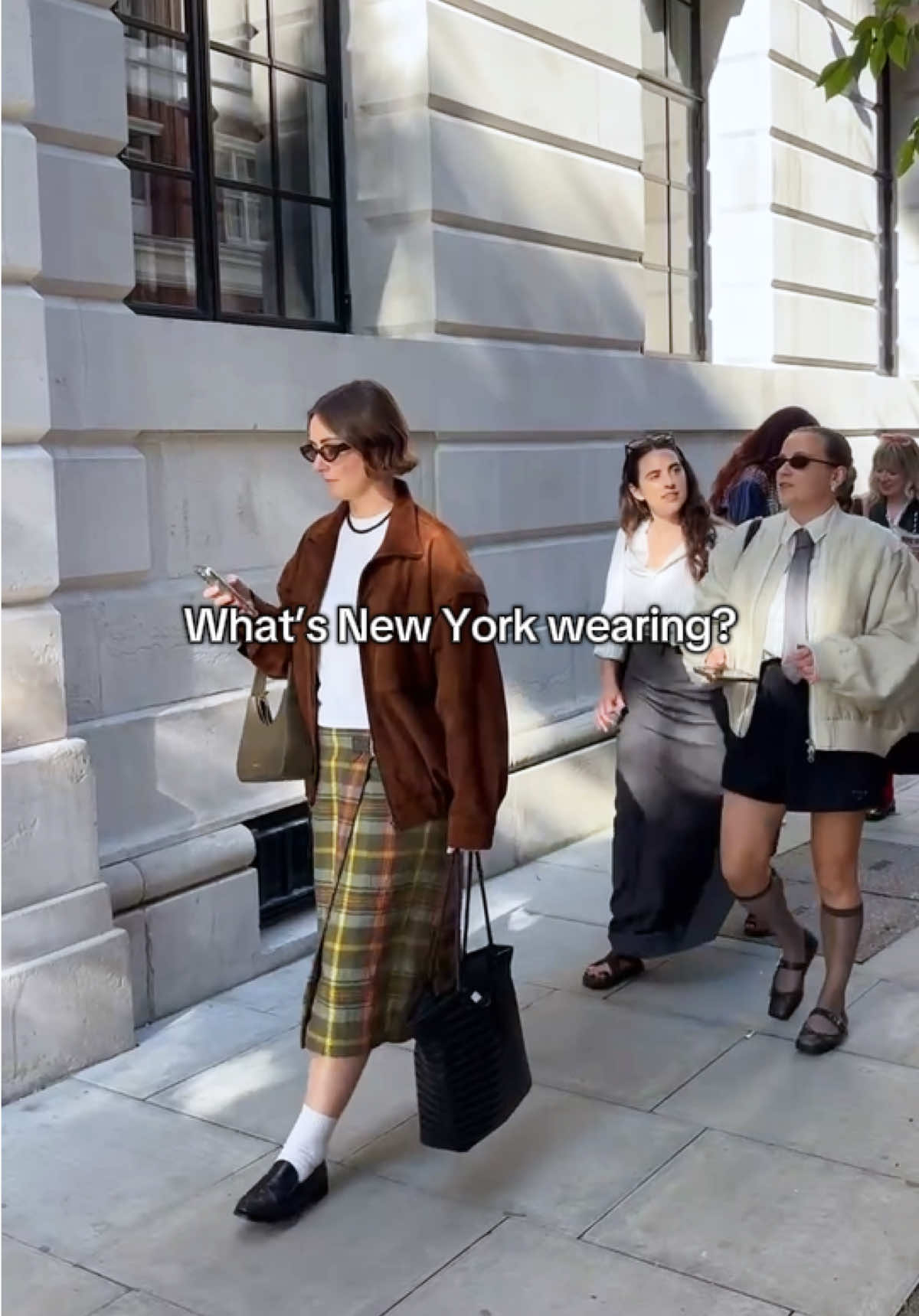 There’s nothing quite like #NYFW street style. Head to the 🔗 in bio for a better look at what New York wore to fashion week.  #StreetStyle #fashionweek #styleinspo 