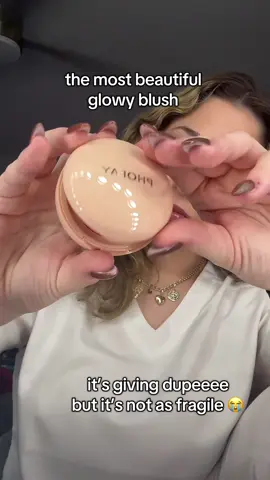 guys this is seriously so good and it’s also affordable like hello yes pls #phofay #phofaycosmetics #phofaymakeup #glowyblush #dupe 