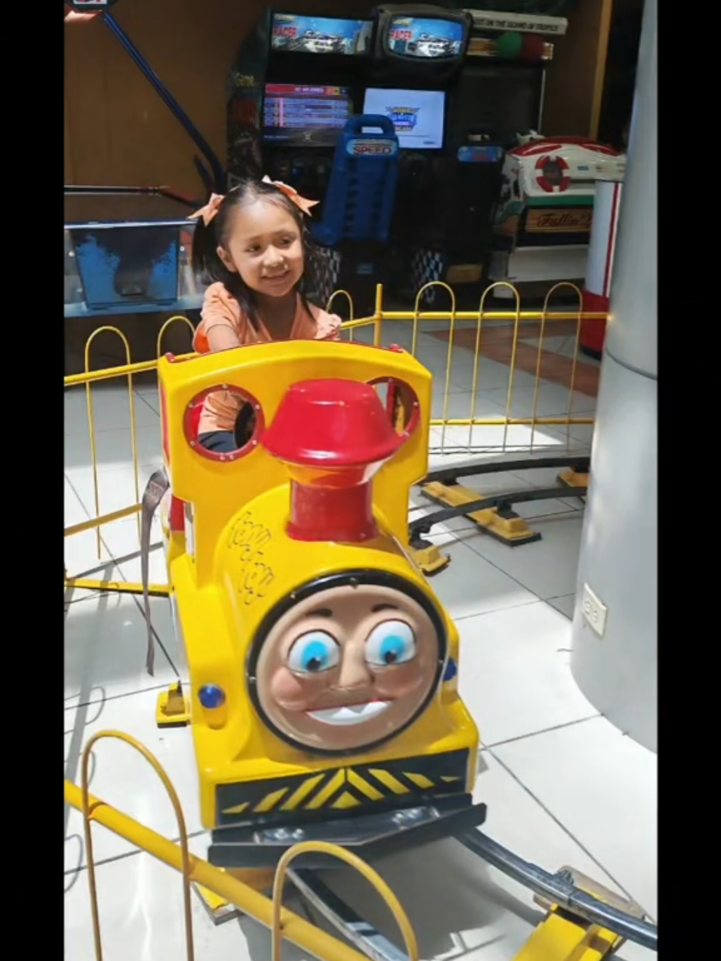 Presuman a sus princesas. #paratiiiiiiiiiiiiiiiiiiiiiiiiiiiiiii #videoparaniños #prinsesas #fotos #plantillas 