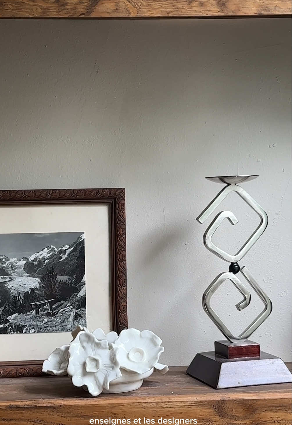 Décorer son intérieur avec de la seconde main et du fait-main demande beaucoup de temps et de patience mais le résultat est tellement plus unique ✨ (et souvent bien moins coûteux 💓) #secondhand #homedecorideas #homedecor #interiordecor #interiorideas   