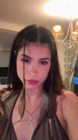 👁️👅👁️