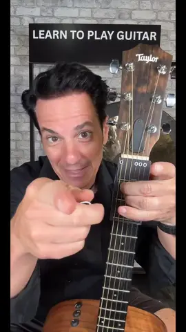 When Kevin Hart joins your live stream to learn how to play the guitar, you know you’re doing something right!  Kevin went from Confused to Fused! #kevinhart #fyp #musically #guitartok #foryoupage 