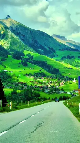 #swissroads 🇨🇭#roadtrip #swissalps #sisiswiss #swissbeautiful 