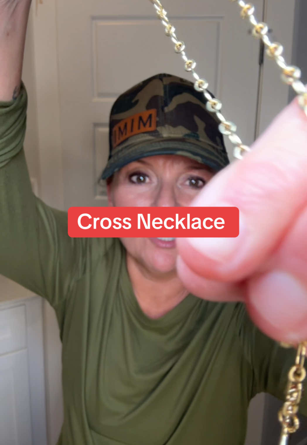Cross necklace #necklace #crossnecklace #tiktokshopfalldealsforyou #tiktokshoprestock #tiktokshopcreatorpicks #giftideas 