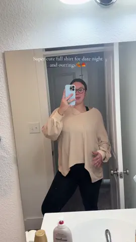 So cute and easy to dress!! #fallfit #fallootd #sweater #lightweight #waffleknit 