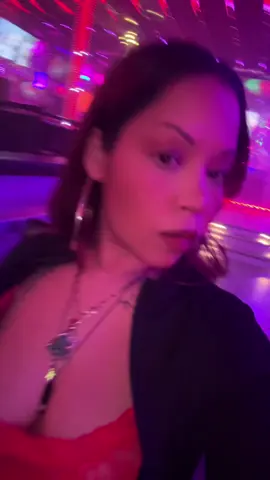 I had no idea what music was playing because I was at work couldn’t hear I was just making sure I looked okay 🤣🤣😘😘😘