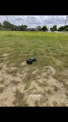 Trying our the stampede vxl. #traxxas #rccar #stampede #fyp #paratii 