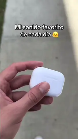 AirPods Pro 2 + 2🎁 #ecuador #quito #airpods #viral 