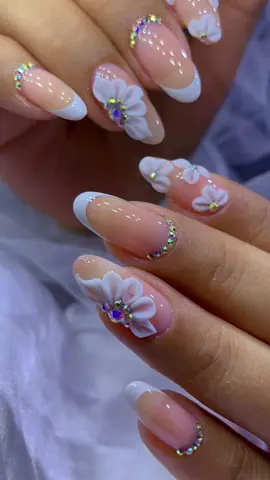 Nivelación con gel  en uñas naturales 200 bs #bolivia🇧🇴tiktok #gel #uñasgel #bolivia🇧🇴 