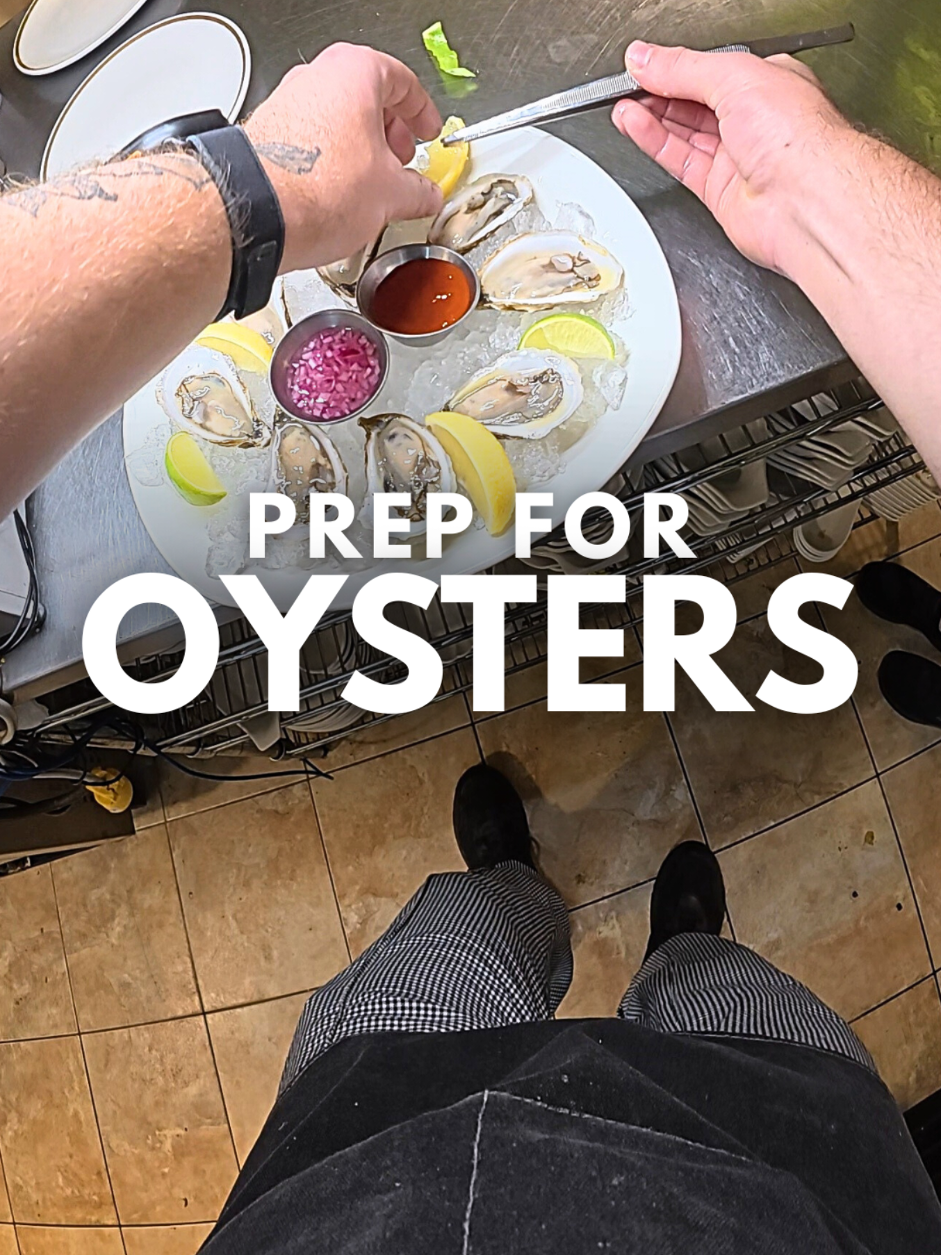 Oysters are just an À La Minute dish 🦪 #restaurant #pov #cheflife 