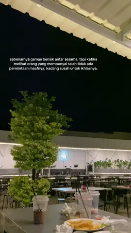 kata maaf tidak membuatmu menjadi rendah.