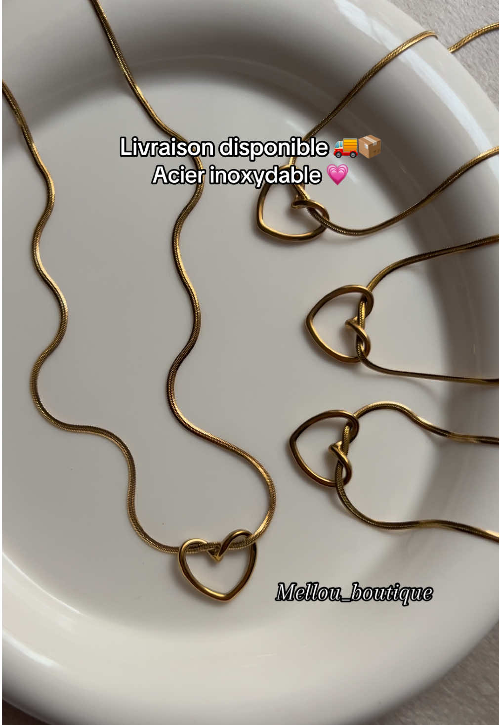 Collier cœur de nouveau disponible chez notre boutique 🫶🏻💗 سنسلة القلب متوفرة من جديد 😍 #bijoux #algeria🇩🇿 #الشعب_الصيني_ماله_حل😂😂 #fyp #accessoires 