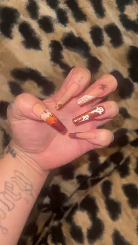 💅🏻Press on nails on tiktok @Bougee Press On Nails  #nails #pressons #fall #halloween #pressonnails 