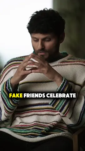 Beware of these fake friends ⚠️
 #adviceoftheday #jayshetty #jayshettypodcast #friendship @Jay Shetty 