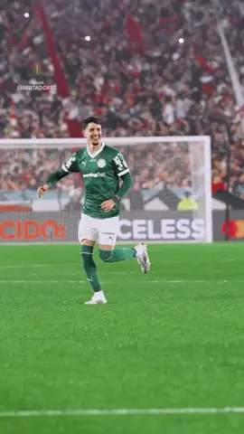 Toda vez que vejo esse vídeo, fico arrepiado! Que áurea esse time tem na #Libertadores, pqp. Parece que estão num parque se divertindo, pqp. #Palmeiras #AvantiPalestra #Piquerez #Murilo