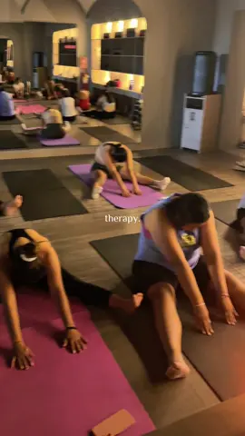 Cuando el yoga se une con la magia de regalar y recibir 🌸✨ #yoga #jaen #cajamarca_perú🇵🇪 #peru #terapia 