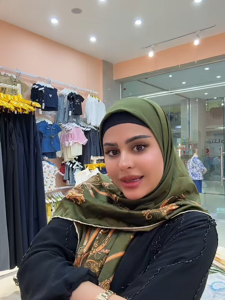 للحجز والاستفسار واتس اب
