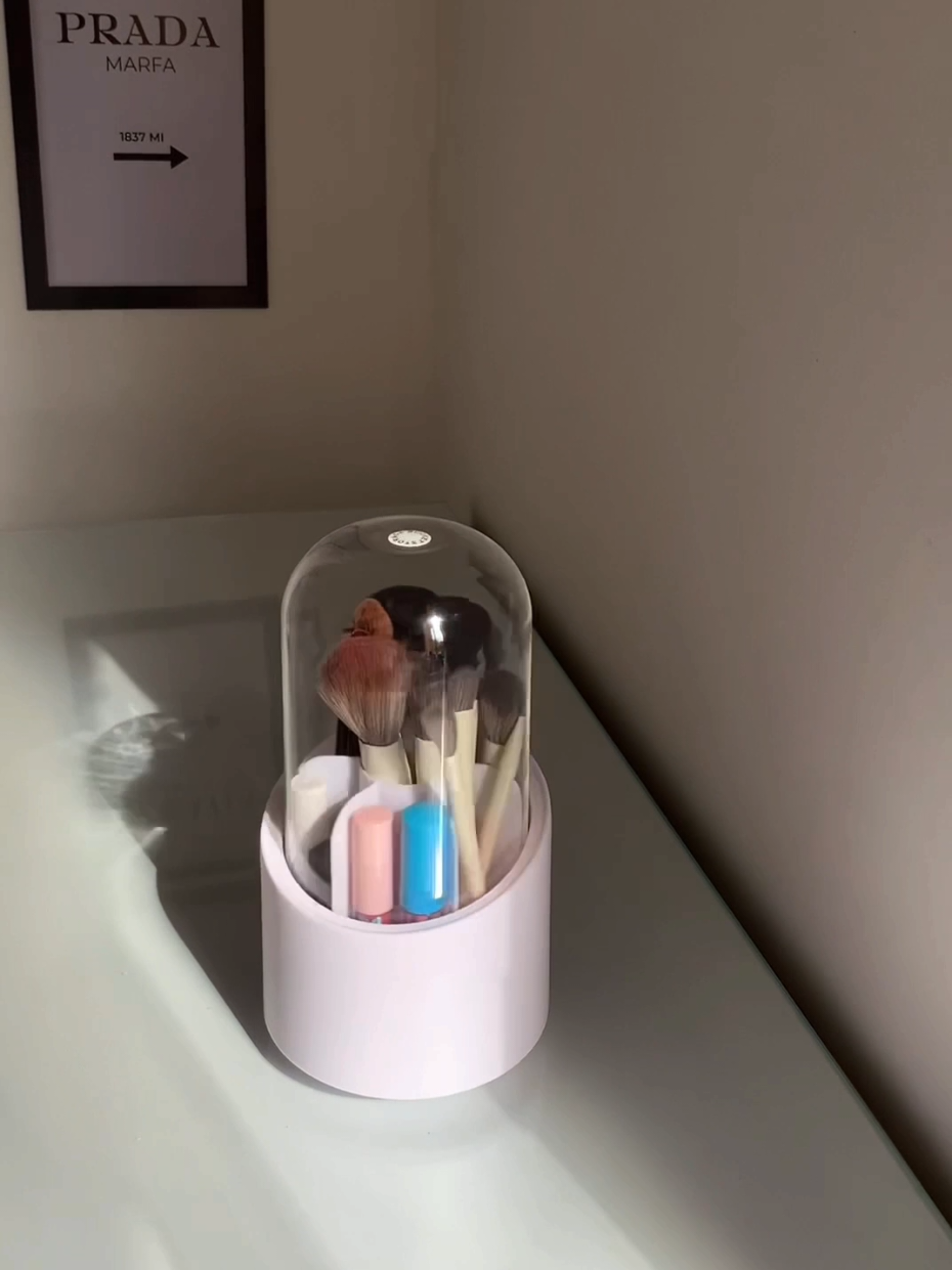 Organizador Portátil 360º De Mesa Cosmético Maquiagem Porta-escovas Batom Caixa Tubo. #maisvendidos #shopee #ficaegarimpa #portamaquiagem #organizadormake 