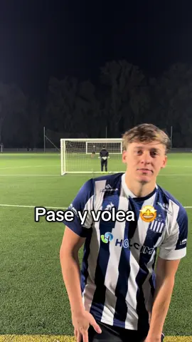 Pase y volea 🤩. #militao #mastantuono 