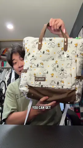 Are you guys a fan of the show peanut? This is a backpack and tote bag at the same time! #peanut #totebag #backpack #fyp #woodstock 