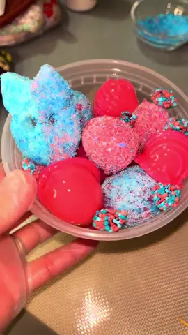 Make an order of candied grapes with me friends!!! This mini order was just too cute and took me no time at all but I loved doing it❤️ Do you guys like these videos?? Let me know in the comments and I’ll keep making them! Thanks for all the support friends🫶🏼@Gringasrimdips @yumyumcandyshop 