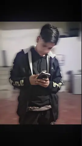 تصميممميي،😔👍🏻#تصاميم_فيديوهات🎵🎤🎬 #لايت_موشن🥺🖤🖇️ #شعب_الصيني_ماله_حل😂😂 #طششونيي🔫🥺😹💞التخمط🌝💆🏻‍♀️🔫 