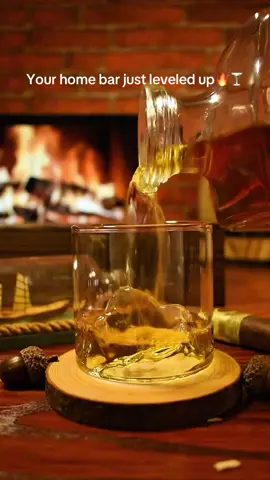 Impress your guests and make every pour unforgettable #oldfashioned #whiskey #homebar #drinks 