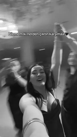 Bilemem ki nerden çıktın karşıma bebişiim😅 #keşfet #tiktok #fyp #fypage #akım 