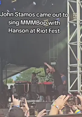 The most 90s turn of events #bookwormmargo #johnstamos #hanson #riotfest 