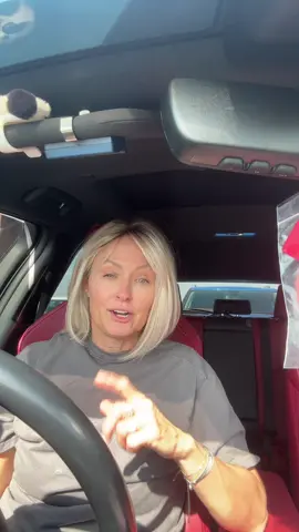 Do you ever have a hair emergency? I do but I am always prepared!  So easy to change my look in seconds @Wigyy Online #tiktokmademebuyit #wig #wigtok #hairloss 