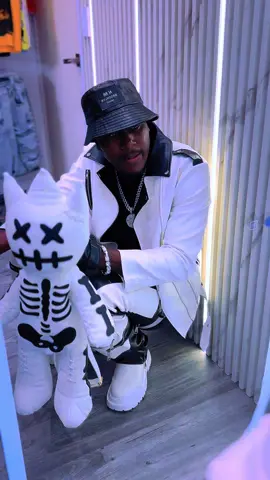 #dripshowkonekte👕👖👟🧢🎒🕶️💍 