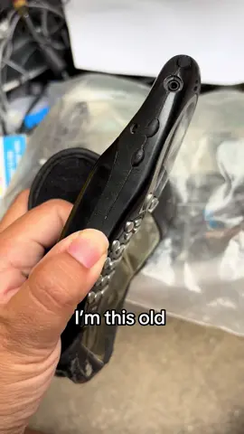 I thought we threw this away 😅 #fyp #xyzbca #oldcellphone #verizon #millennial 