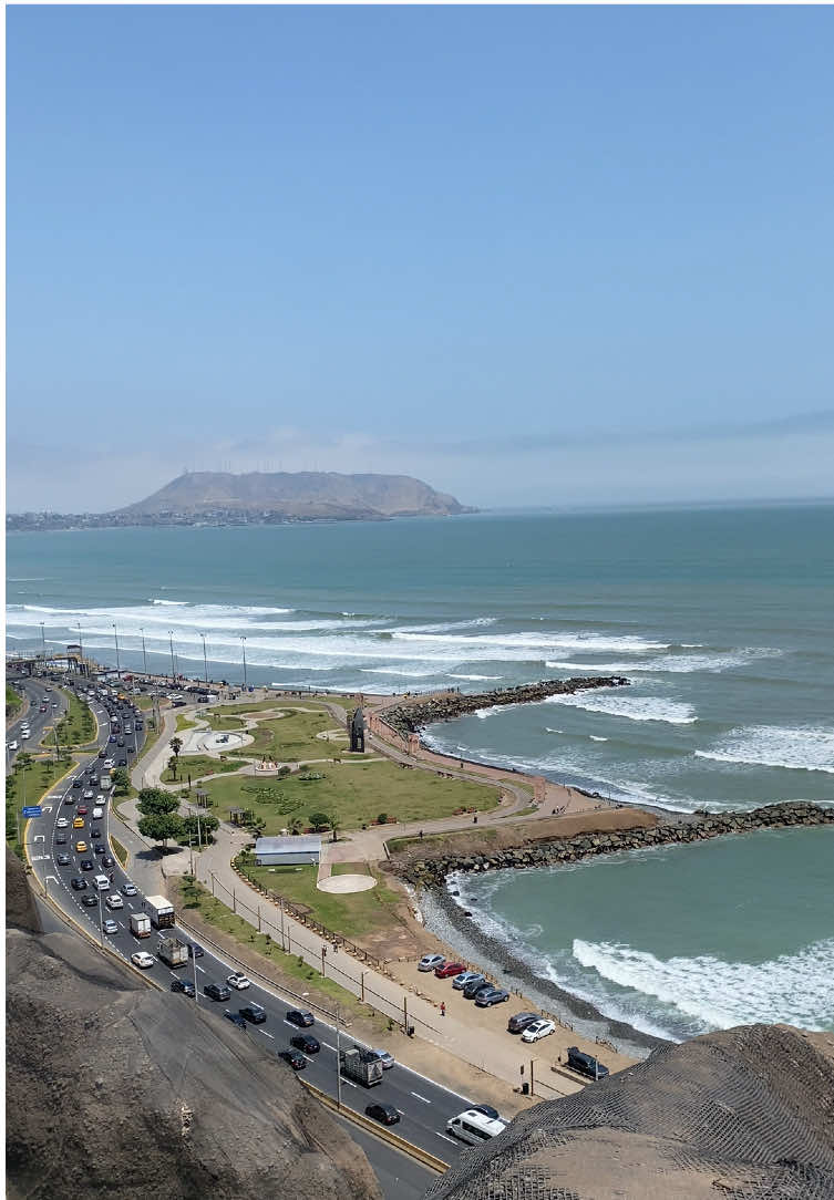 Caminando por el acantilado #costaverde #lima #peru #video  #vertigo 