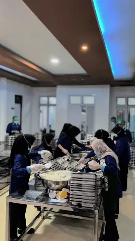 Menu hari ini Dapur Petuguran Dori Katsu,Nasi,Anggur,Mix Vegetable,Tempe Goreng tim pemorsian one fire hari Senin 22 September 2025💪🔥#SppgPetuguran #badangizinasional #indonesiapintar 