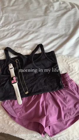 #morningroutine #outfitideas #aesthetic #fyp #viral @Glow Recipe @Saie @eos Products @Sol de Janeiro Inc @Tower 28 Beauty 