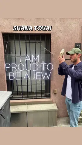✡️ Always proud. Shana Tova from the Upper East Side. @chabadypues #RoshHashanah #newyear #fyp