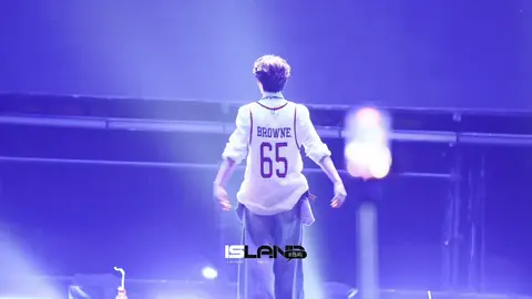 [TOO DEEP] ~ 梓渝  “Sinh ra để đứng trên sân khấu, sân khấu này chính là của cậu “ Nhảy quá đỉnh🥹 #梓渝 #ziyu #TửDu_梓渝 #xuhuong #dance 