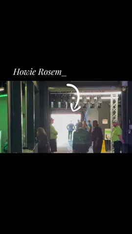 Howie Roseman was jumping up & down for joy after Jordan Davis blocked that last field goal. He then took it to the house for a TD. 🦅💪🏻💚🖤 #nflfootball #fieldgoalblock #philadelphiaeagles #jordandavis #howieroseman 