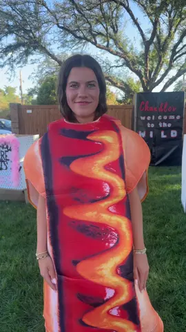 My little weenie 🌭 #biglittlereveal #texastechalphaphi #college@swagger 