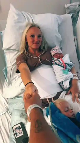 She’s hereeeeeeee 🥹 #babygirl #daughter #newborn @Emily Jacoutot 