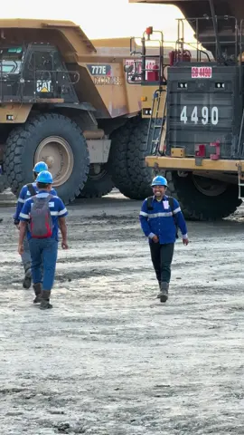 THE KING OFF..#tambangbatubara #tambangbatubarakalimantan #tambanghitz #tambangindonesia #masmastambang 