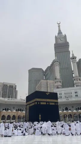 Semoga kita dimudahkan , dilancarkan dan disegerakan langkah kaki menuju Baitullah 🤲🤲🤲  Info umroh promo wa 085751195432 @Hj.Nisa_Embun Nabawi Wisata #CapCut #makkah #madina #umroh2025 #umrohmurah 