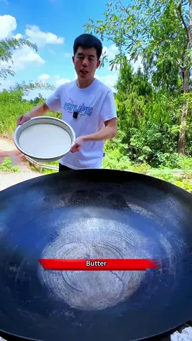 Use four large pots of butter to fry the hot pot seasoning.#hot #recommendations #america #Home #Recipe 