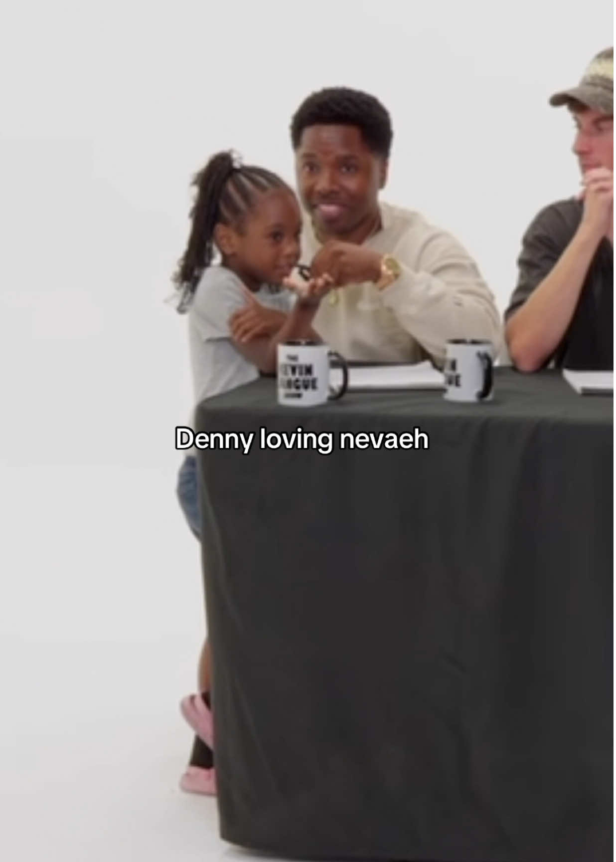 Cn we talk about how sweet Denny is with her and omg I loved when Aaron said “aww thank u” it was so cute #CapCut @dennylove4real #kls #dennylove #neaveahnumber1 